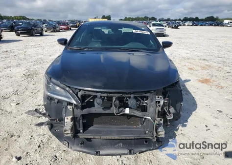 2015 Chrysler 200 S z USA, uszkodzony, nr VIN 1C3CCCBB6FN753813